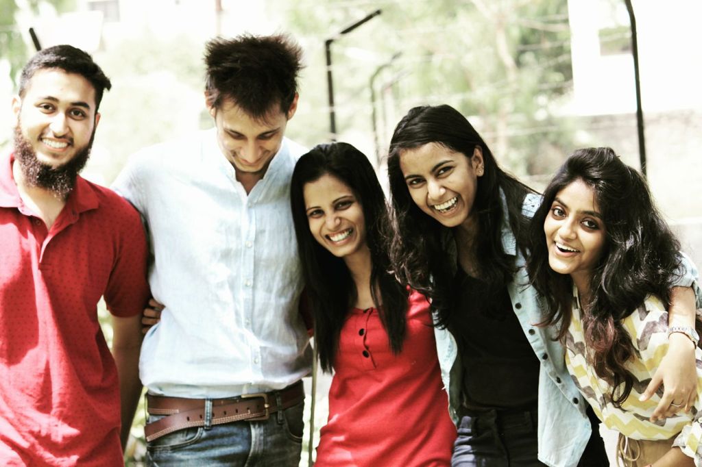 A puzzle of&nbsp;Six